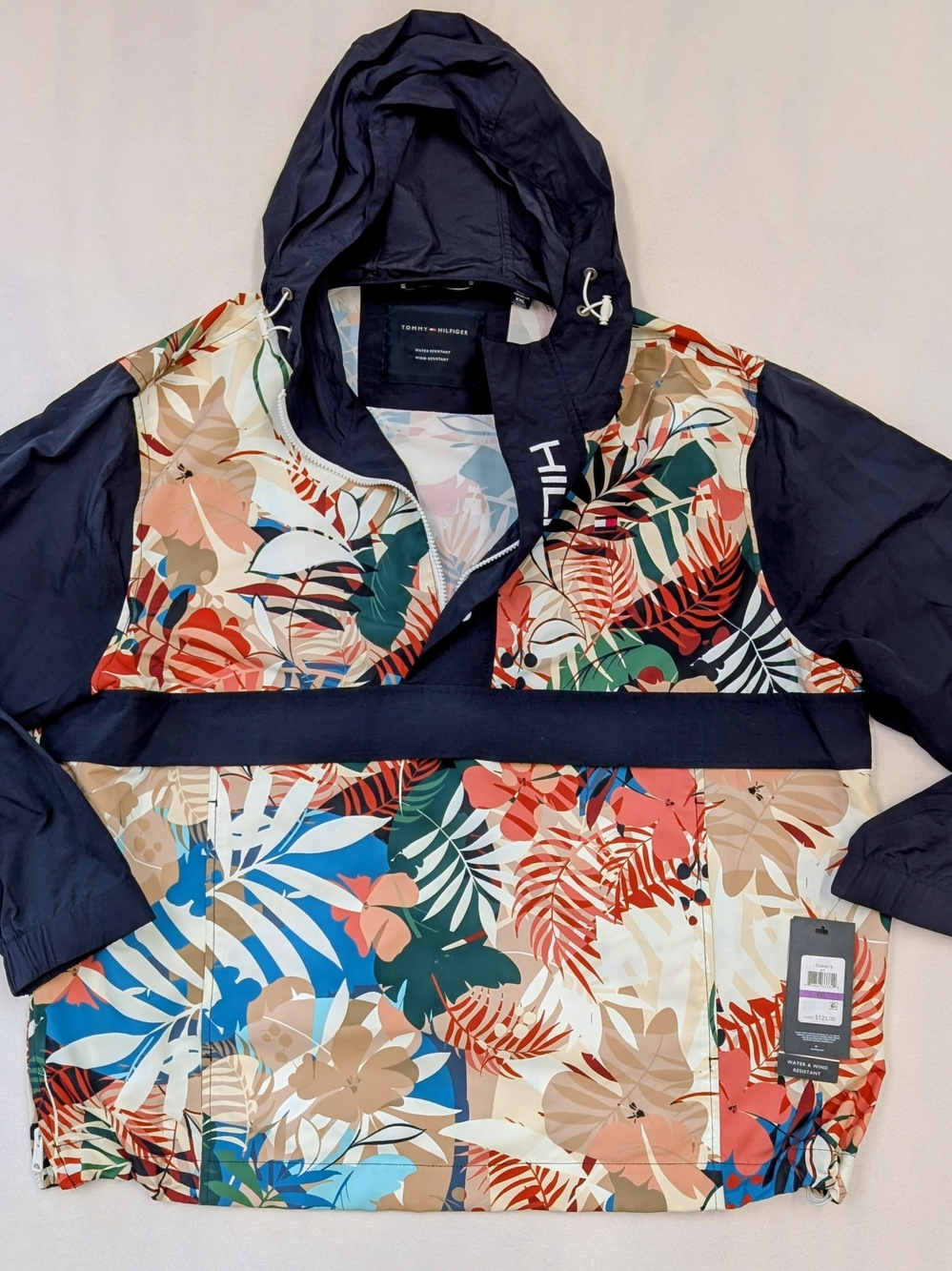 Tommy Hilfiger Men’s Retro Lightweight Taslan Hooded Windbreaker Popover Water R